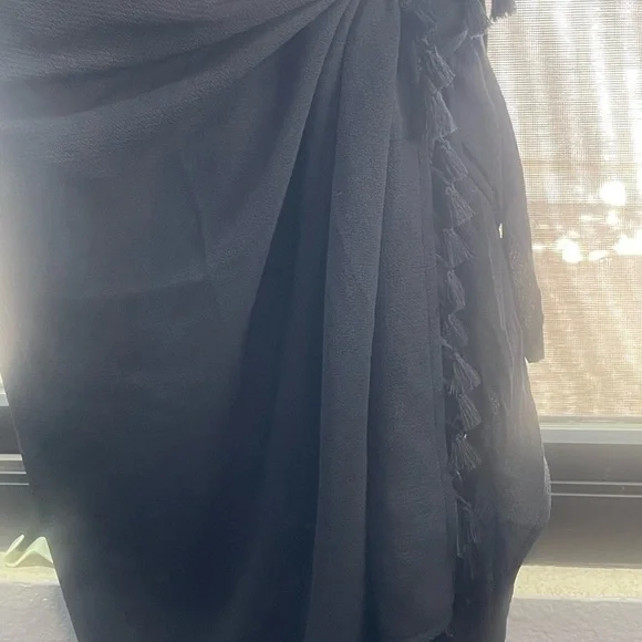 Black and Blue Patterned Bikini Set with black  waist sarong - Picture 7 of 10